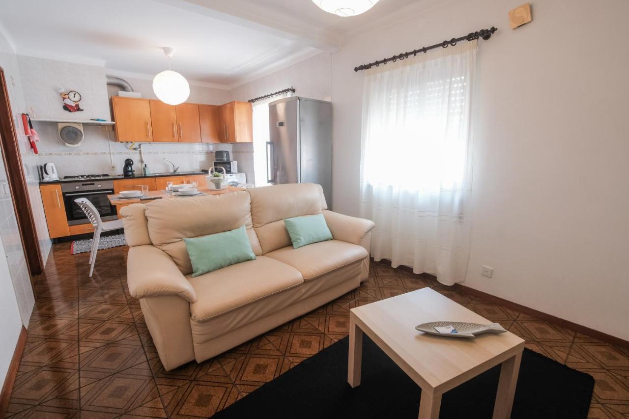 Besugo'S House Rooms & Apartment Nazaré Buitenkant foto