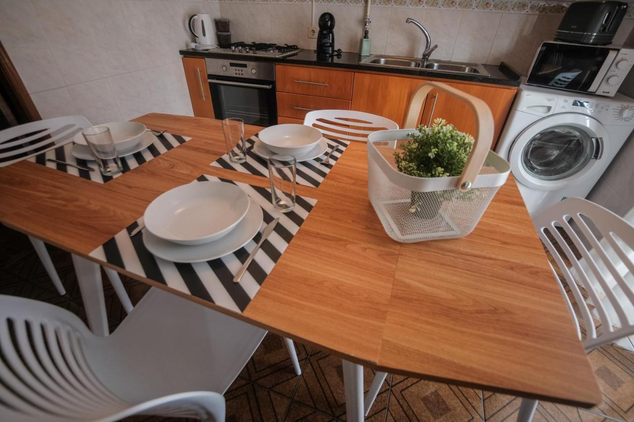 Besugo'S House Rooms & Apartment Nazaré Buitenkant foto