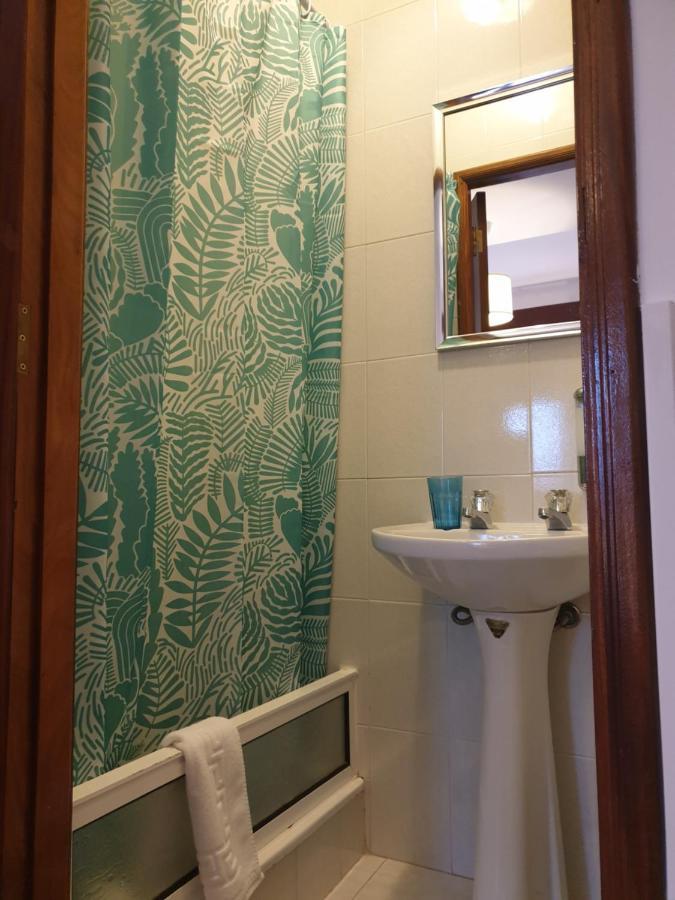 Besugo'S House Rooms & Apartment Nazaré Buitenkant foto