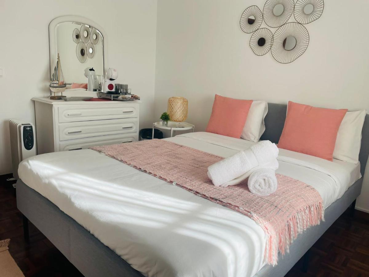 Besugo'S House Rooms & Apartment Nazaré Buitenkant foto