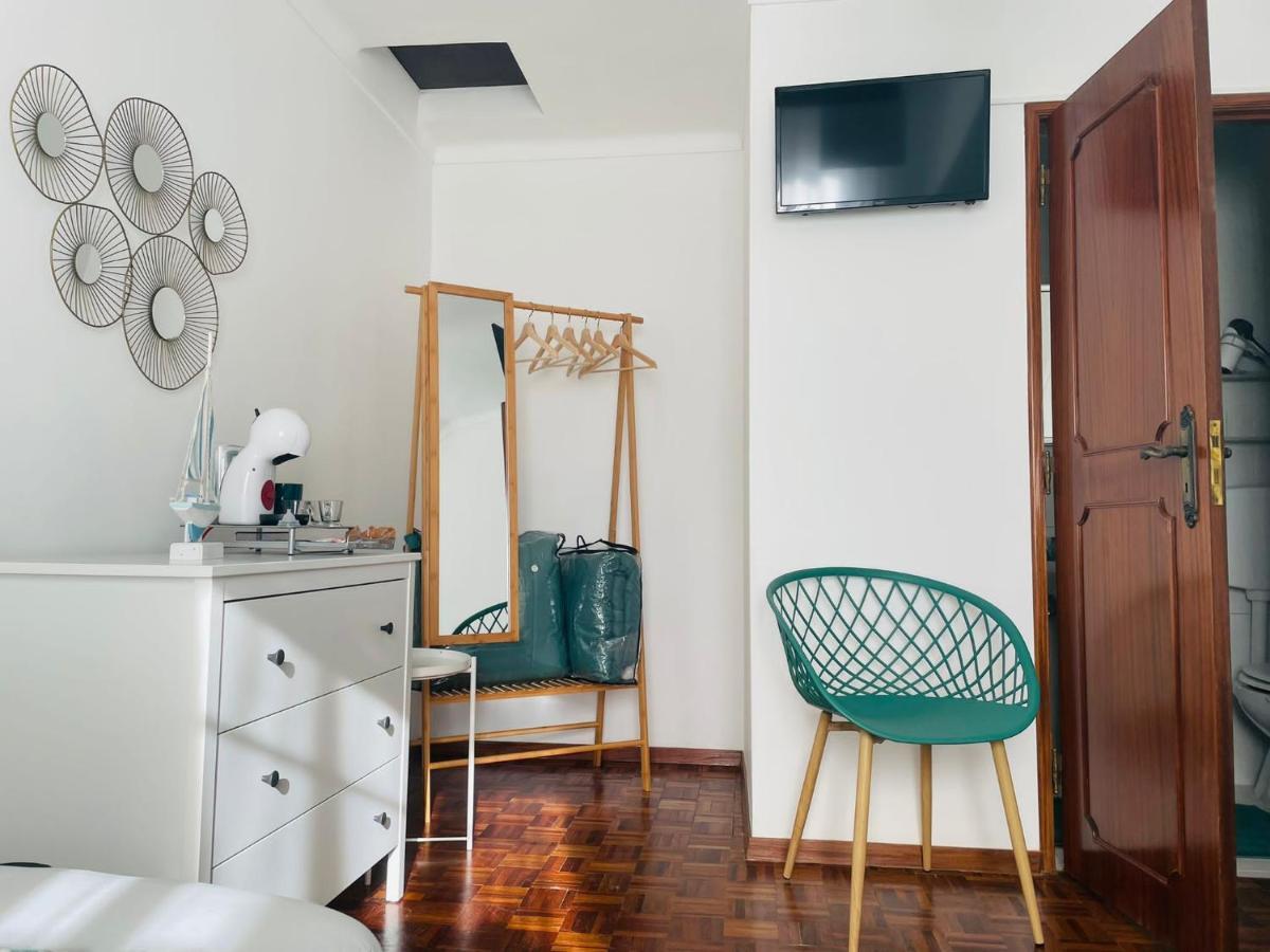 Besugo'S House Rooms & Apartment Nazaré Buitenkant foto