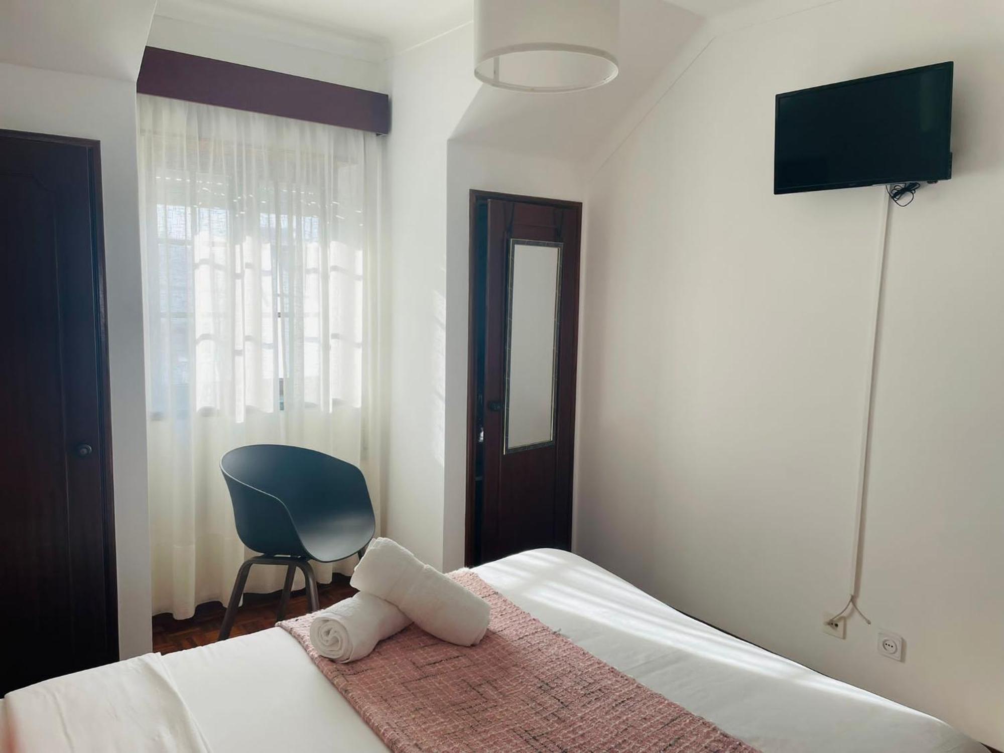 Besugo'S House Rooms & Apartment Nazaré Kamer foto